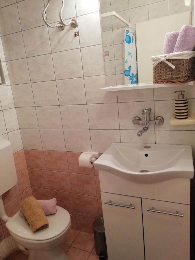 Apartman Komadina Hotel Makarska Buitenkant foto